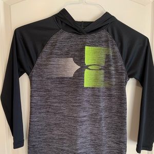 Under Armour boys hoodie shirt size 7